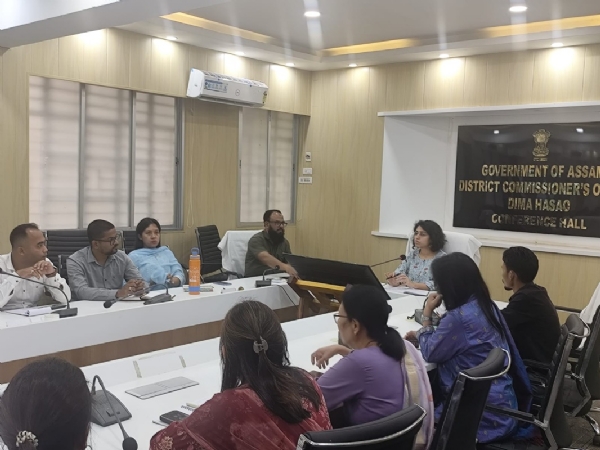 জেলাশাসক গায়ত্রী হাইলিঙ্গের পৌরোহিত্যে অনুষ্ঠিত ওরিয়েন্টেশন সভা