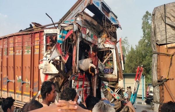 সুলতানপুরে লখনউ–বারাণসী হাইওয়েতে দুর্ঘটনায় ট্রাকচালকের মৃত্যু, তদন্তে পুলিশ