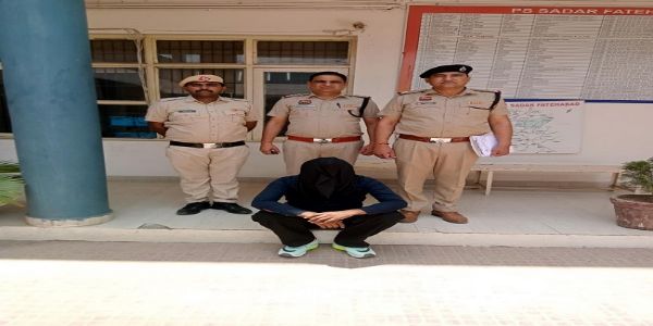যৌতুক না পেয়ে হুমকির অভিযোগ, ফতেহাবাদে যুবক গ্রেফতার