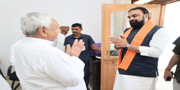 নীতীশ কুমারের সঙ্গে দেখা করলেন মুখ্যমন্ত্রী সম্রাট চৌধুরী