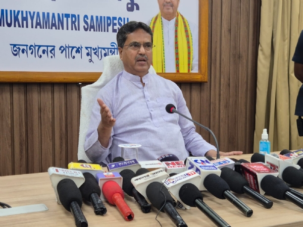 মুখ্যমন্ত্রী ডাঃ মানিক সাহা