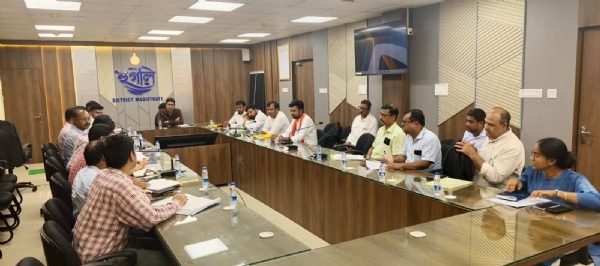 জেলাশাতকের দপ্তরে বিধায়কদের বৈঠক