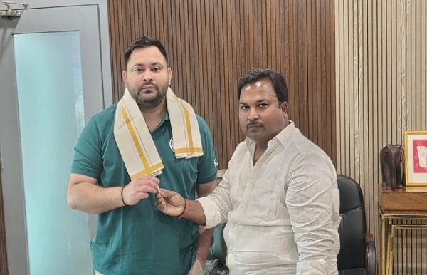 বিরোধী দলনেতার সঙ্গে সাক্ষাৎ, সংগঠন নিয়ে আলোচনা আরজেডি জেলা সভাপতির বিরোধী দলনেতার সঙ্গে সাক্ষাৎ, সংগঠন নিয়ে আলোচনা আরজেডি জেলা সভাপতির