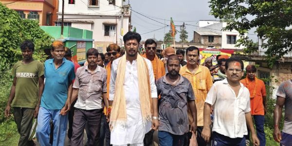 আরামবাগে বিজেপির অভিনন্দন যাত্রা