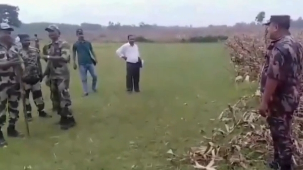 উত্তেজনা কাঁটা তার নিয়ে