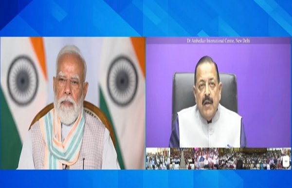 রোজগার মেলায় নবনিযুক্তদের হাতে নিয়োগপত্র তুলে দিলেন প্রধানমন্ত্রী