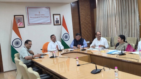 মুখ্যমন্ত্রীর পৌরহিত্যে স্বাস্থ্য সংক্রান্ত জরুরি বৈঠক