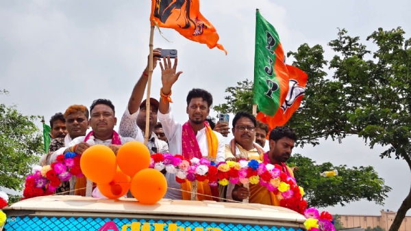 আরামবাগে বিজেপির বিজয় মিছিল