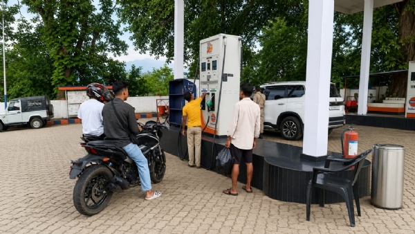 পেট্রোলপাম্প_প্রতিনিধিত্বমূলক চিত্র