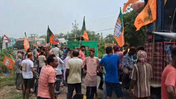 কাটালিতে বিজেপির বিজয় মিছিল