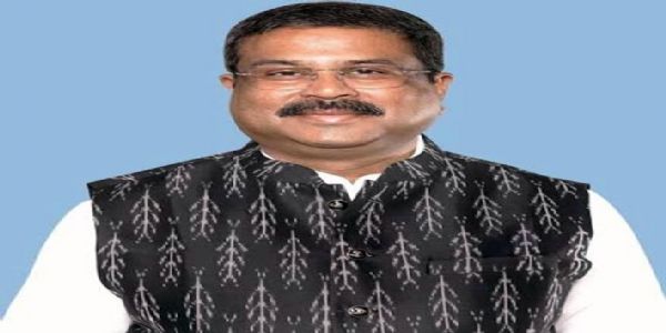 সিবিএসই পোর্টালের প্রযুক্তিগত সমস্যা মেটাতে আইআইটি-র বিশেষজ্ঞ দল মোতায়েনের নির্দেশ ধর্মেন্দ্র প্রধানের