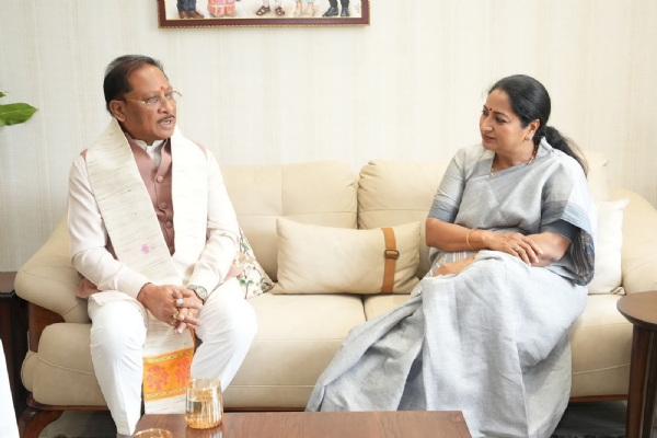 রেখা গুপ্তার সঙ্গে সৌজন্য সাক্ষাৎ বিষ্ণুদেও সাই-এর, জনস্বার্থ সম্পর্কিত বিষয়ে উভয়ের