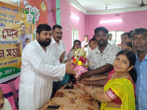 অভিনন্দন সভা পুরশুরাতে