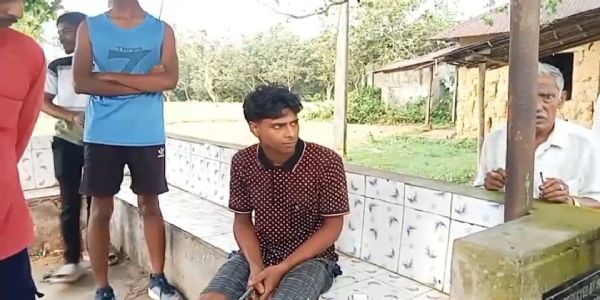 তেবারিয়া সীমান্তে বাংলাদেশি যুবক আটক