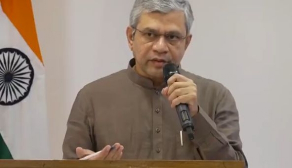 প্রধানমন্ত্রীর পৌরহিত্য কেন্দ্রীয় মন্ত্রিসভার তিনটি গুরুত্বপূর্ণ সিদ্ধান্ত