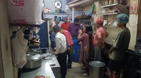 খাদ্য দফতরের অভিযান