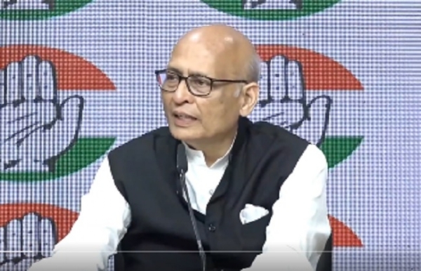 এসআইআর নিয়ে সুপ্রিম কোর্টের রায়ে নির্বাচন কমিশনের ভূমিকা নিয়ে প্রশ্ন তুলল কংগ্রেস এসআইআর নিয়ে সুপ্রিম কোর্টের রায়ে নির্বাচন কমিশনের ভূমিকা নিয়ে প্রশ্ন তুলল কংগ্রেস
