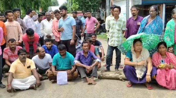 সড়ক অবরোধ