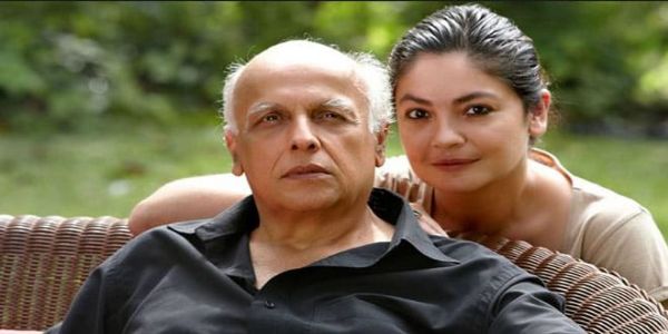 মহেশ ভাটকে নিয়ে বড় ব্যক্তিগত তথ্য ফাঁস করলেন পূজা ভাট