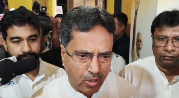 মুখ্যমন্ত্রী ডাঃ সাহা