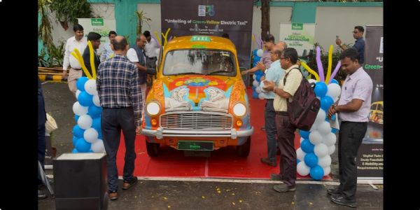 ঐতিহ্যবাহী হলুদ ট্যাক্সির বৈদ্যুতিক সংস্করণে গ্রীন ইয়েলো ট্যাক্সি - র প্রোটোটাইপের উদ্বোধন