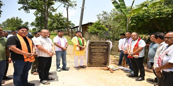 উমরাংসোর তিন স্থানে সিসি ব্লক প্যাভমেন্ট নির্মাণকাজের শুভ উদ্বোধন