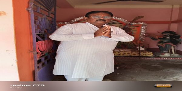 ভোটের ফল ঘোষণার আগে কালী মন্দিরে নির্মল মাজি