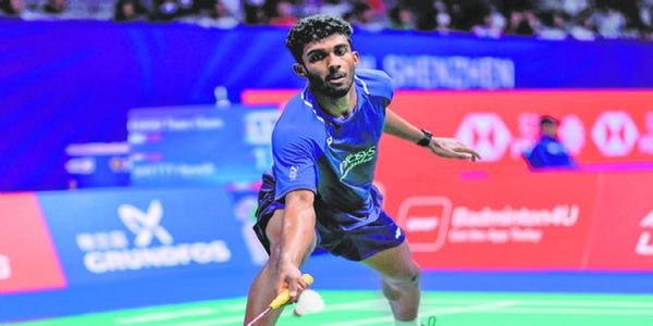 থমাস কাপ ২০২৬: আয়ুষ ও শ্রীকান্তের সরাসরি গেমে হারের পর সেমিফাইনালে ফ্রান্সের কাছে ০-২ ব্যবধানে পিছিয়ে ভারত
