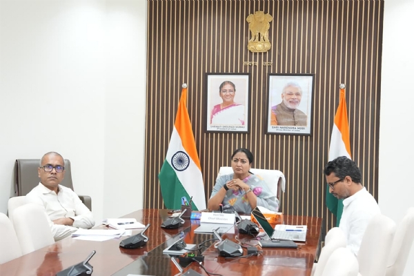 দিল্লিতে পানীয় জলের সরবরাহ নিশ্চিত করতে তৎপর সরকার, পর্যালোচনা বৈঠকে মুখ্যমন্ত্রীর একাধিক নির্দেশ