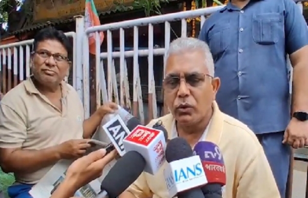 অনুপ্রবেশ ও দুর্নীতি প্রসঙ্গে ফের সরব মন্ত্রী দিলীপ ঘোষ