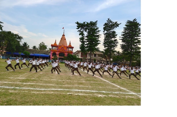 স্বয়ংসেবকদের মার্শাল আর্ট প্রদর্শন