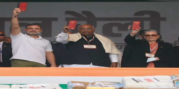 কেরলম ইউডিএফের বিপুল জয়ে কংগ্রেস নেতৃত্বের কৃতজ্ঞতা, ফলাফলকে আদর্শিক সংগ্রামের জয় বলে অভিহিত