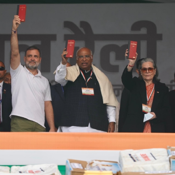 কেরলম ইউডিএফের বিপুল জয়ে কংগ্রেস নেতৃত্বের কৃতজ্ঞতা, ফলাফলকে আদর্শিক সংগ্রামের জয় বলে অভিহিত