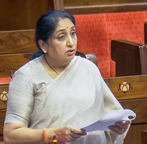 সুনেত্রা পওয়ারের ইস্তফা গ্রহণ