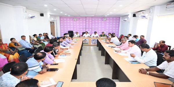 ফটিকরায়ে উন্নয়নের গতি বাড়াতে পর্যালোচনা বৈঠক, পানীয় জল ও বিদ্যুৎ পরিষেবায় জোর