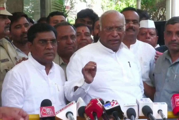মল্লিকার্জুন খাড়গে