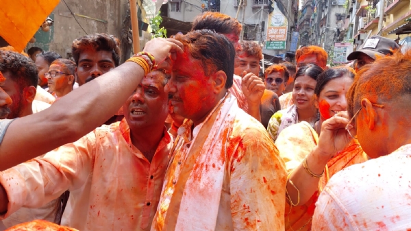 মন্ত্রী হিসেবে শপথ