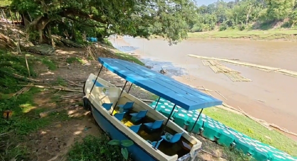 চাকমাঘাটে নৌকাঘাট