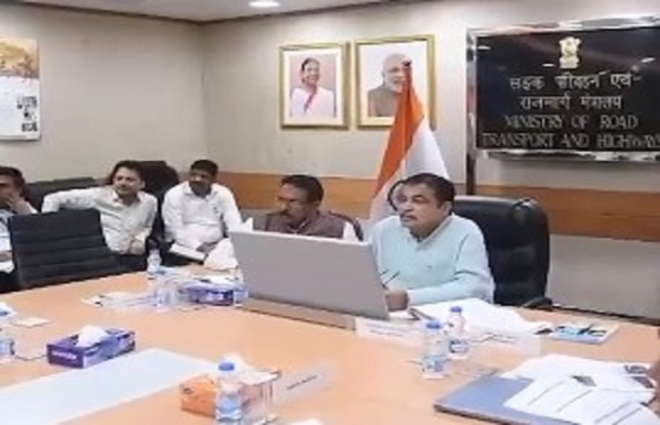 পশ্চিমবঙ্গের জাতীয় সড়ক প্রকল্পগুলির পর্যালোচনা গড়করির