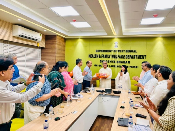 স্বাস্থ্যভবন নতুন স্বাস্থ্যমন্ত্রীর প্রথম বৈঠক