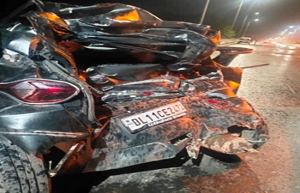 ঘাটের কাছে দাঁড়িয়ে থাকা গাড়িতে ডাম্পারের ধাক্কা, আহত দুই পিআরডি জওয়ান