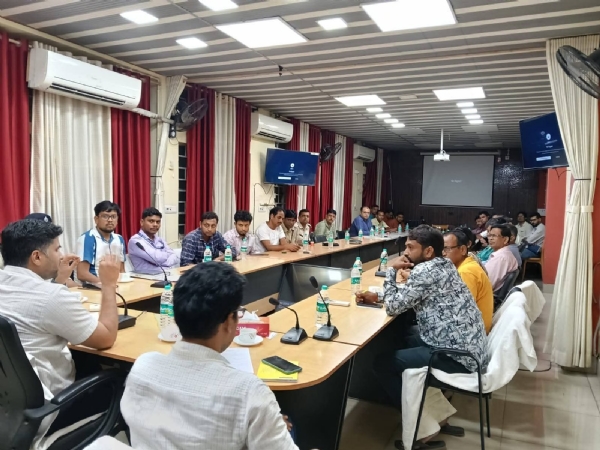 জনকল্যাণ কর্মসূচি সফল করতে আরামবাগ পৌরসভায় বৈঠক