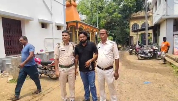 গ্রেফতার শ্রীরামপুর গ্রাম পঞ্চায়েতের উপপ্রধান