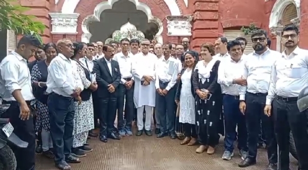 বার নির্বাচনের প্রচার
