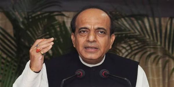 বাংলাদেশে পৌঁছোলেন ভারতের নয়া রাষ্ট্রদূত দীনেশ ত্রিবেদী