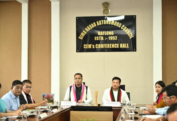 হাফলঙে প্ৰশাসনিক বৈঠকে মন্ত্রী কৃষ্ণেন্দু পাল