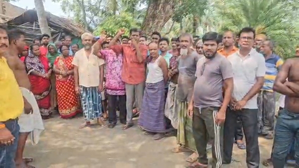 বিক্ষোভ কৃষকদের