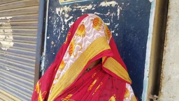 ধর্ষিতার মা