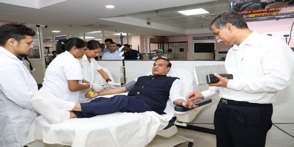 অসমে রক্ত সংরক্ষণ ব্যবস্থা ও সচেতনতা উদ্যোগ আরও মজবুত হয়েছে, রক্ত দান করে বলেন মুখ্যমন্ত্রী হিমন্তিবশ্ব