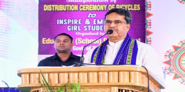 স্কুলেও ছড়াচ্ছে ড্রাগসের থাবা, উদ্বেগে প্রকাশ মুখ্যমন্ত্রী ডাঃ সাহার